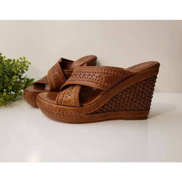 Frye - Sandals
